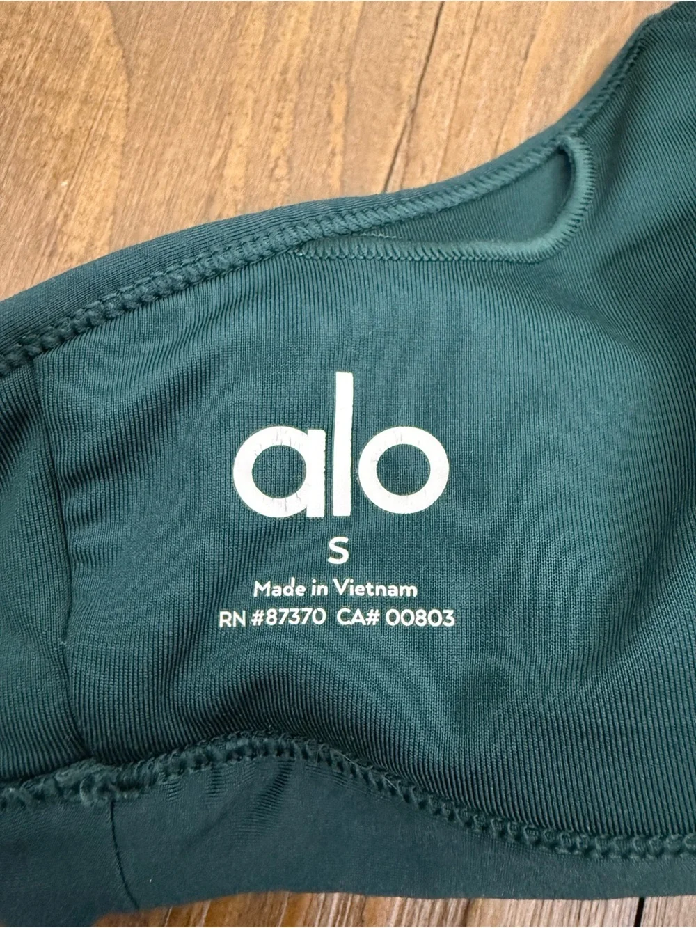 ALO YOGA AIRLIFT INTRIGUE BRA
